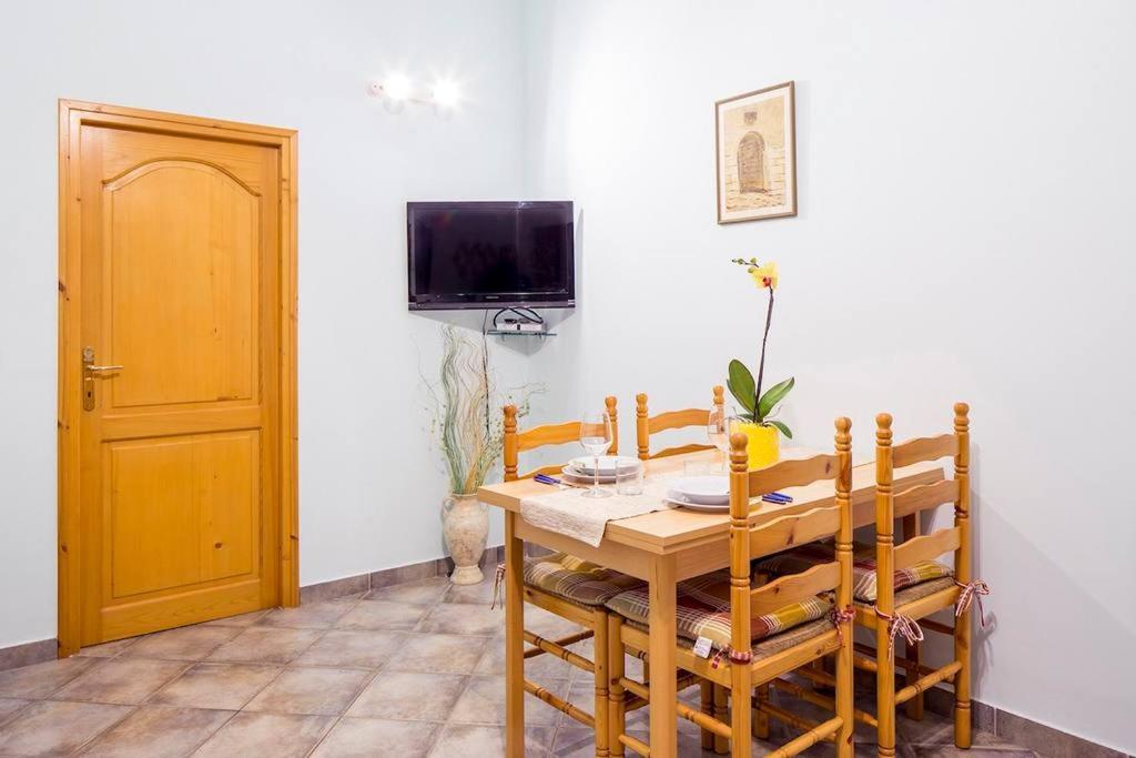 Apartments Sara بالي المظهر الخارجي الصورة