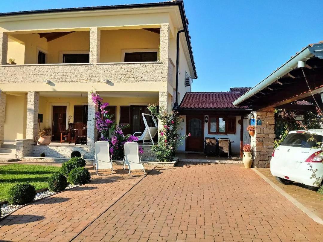 Apartments Sara بالي المظهر الخارجي الصورة