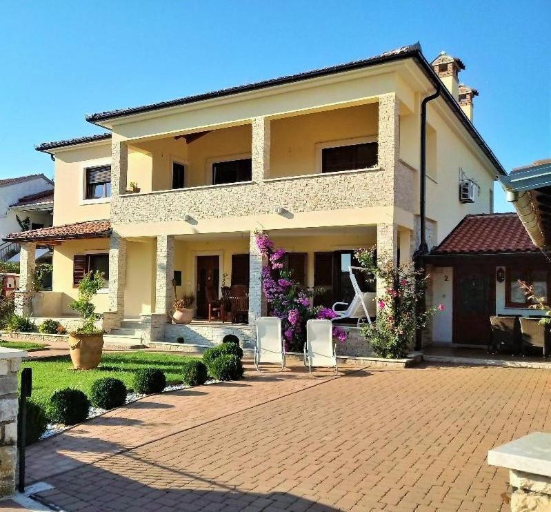 Apartments Sara بالي المظهر الخارجي الصورة